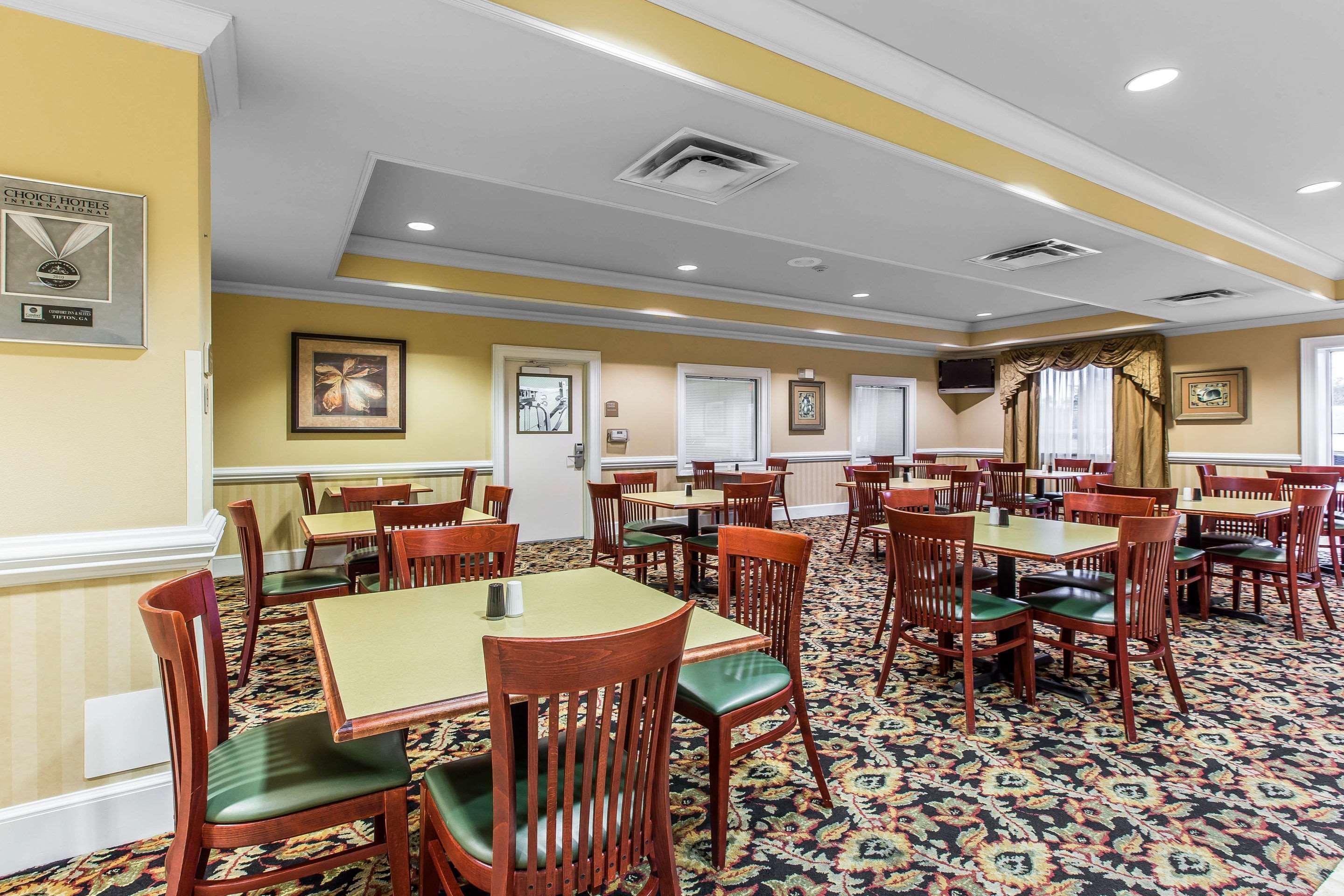 Comfort Inn & Suites Тифтон Экстерьер фото