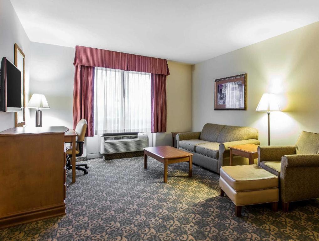 Comfort Inn & Suites Тифтон Экстерьер фото